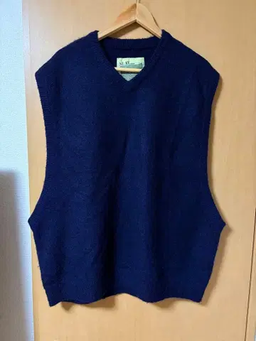 SSZ 모헤어 데미지 니트 베스트