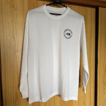 THE NORTH FACE 화이트 긴팔 셔츠