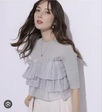 앱와이어 리셰 시어 프릴 도킹 니트