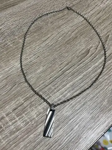 [ 중고 ] 트위스트 실버 펜던트 목걸이