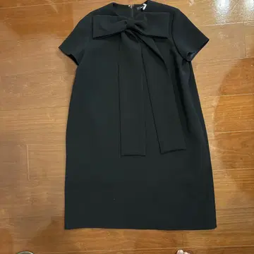 하프 슬리브 빅토리 본드 드레스
