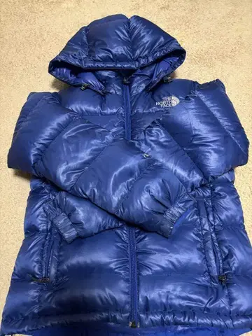 THE NORTH FACE 후드 부착 다운 자켓 네이비