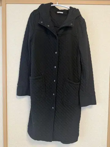 아멘 ARMEN 코튼 퀼팅 후드 부착 코트 블랙