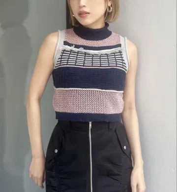 MURUA 크로셰 프린지 니트