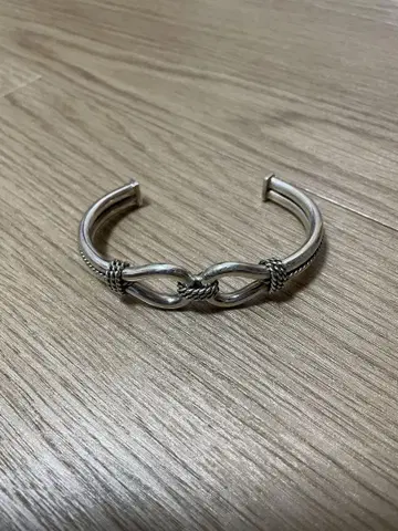스티브 알비소 호스위스퍼 뱅글