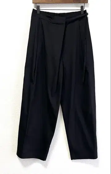 R/2 랩 팬츠 블랙