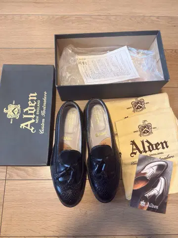 Alden 3906 태슬 로퍼 블랙 유나이티드 애로우즈