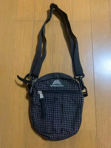 새상품급 중고 GREGORY 그레고리 퀵 포켓 M 스펙트라