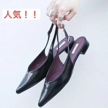 EVOL V컷 백 밴딩 펌프스 / IY5592