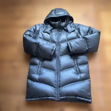 PUMA 블랙 다운 자켓 후드 부착