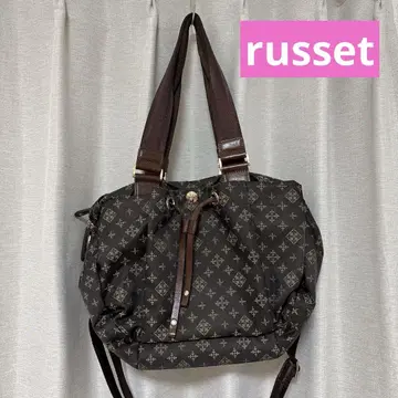 russet 모노그램 패턴 숄더백