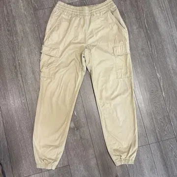 new balance 베이지 카고 팬츠 M 사이즈