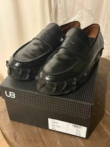 UN+BA(안바) UN 페니 로퍼