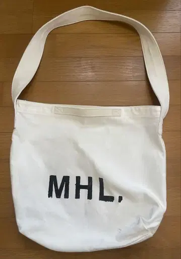 MHL. 화이트 캔버스 숄더백 토트백