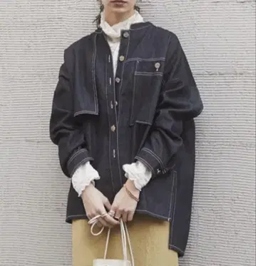 ESICA 백 플리츠 아지메 데님 셔츠 블랙