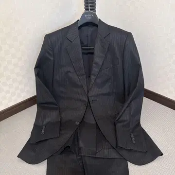 EPOCA UOMO 블랙 스트라이프 비즈니스 정장 46M 사이즈