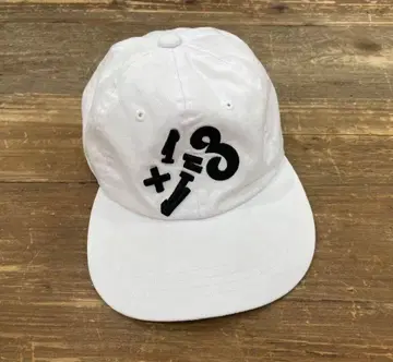 1PIU1UGUALE3 RELAX 화이트 캡