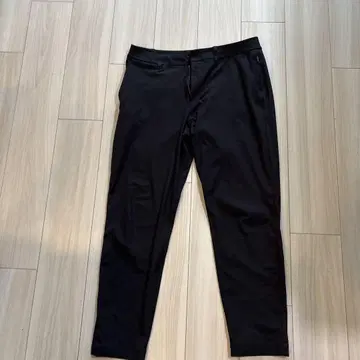 Lululemon 블랙 슬랙스