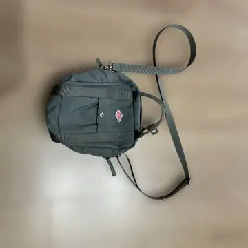 단톤의 미니 숄더백