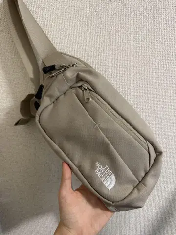 [ 레어 새상품급 ] THE NORTH FACE 베이지 바디백