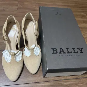 BALLY 베이지 펌프스 22.5cm
