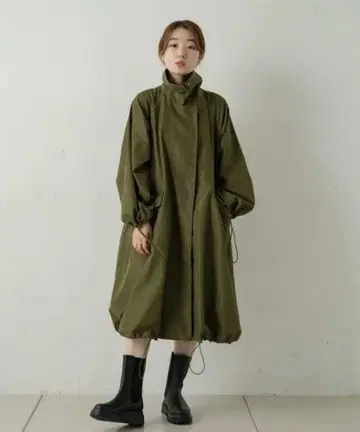 하이넥 밀리터리 모즈 코트