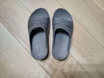 우포스 슬라이드 샌들 EU 37 그레이