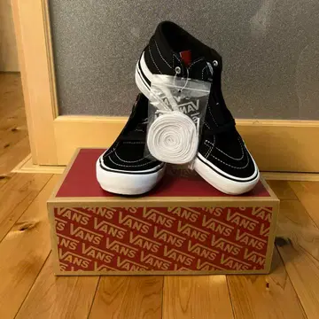 VANS Pro Classics 블랙/화이트 스니커즈