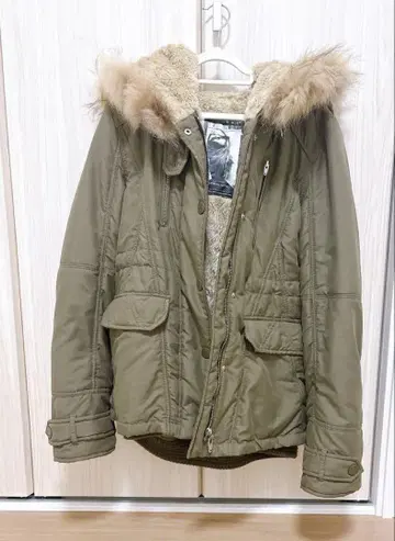 SPIRALGIRL 카키 퍼 달린 모즈 코트 밀리터리 자켓 F