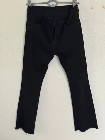 블랙 부츠컷 데님