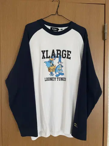 XLARGE 루니툰즈 트레이닝복