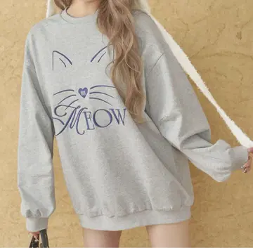 1회 착용 거의 미사용 다리치 darich MEOW 루즈 맨투맨