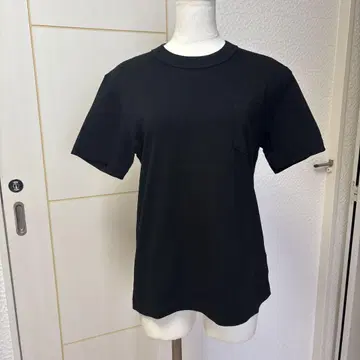 sacai 블랙 T셔츠 백 프린트
