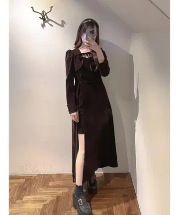 EATME 프론트 리본 레이어드 맥시 원피스 브라운