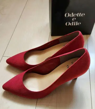 새상품 Odette e Odile 레드 스틸레토 펌프스