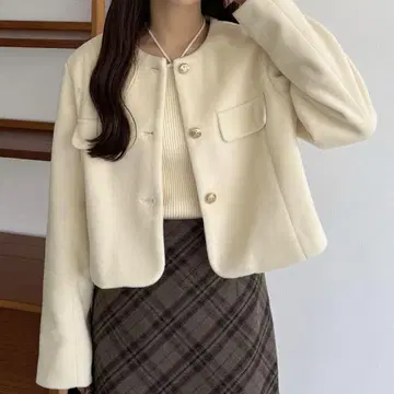 [ 새상품 ] callautia 울라이크 골드 버튼 노카라 자켓
