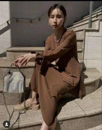 Ameri BACK OPEN SET UP DRESS