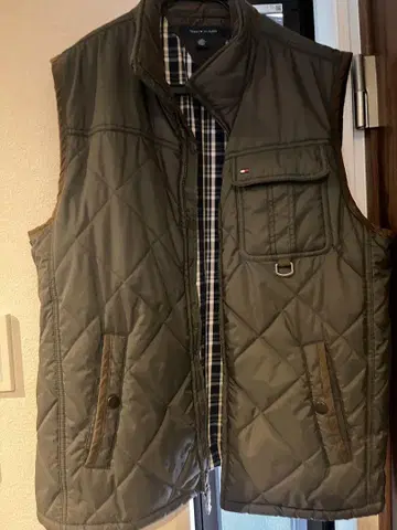 TOMMY HILFIGER 퀼팅 다운 베스트 올리브 그린