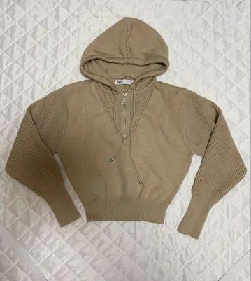 ZARA 미사용 새상품 후드 부착 니트 스웨터