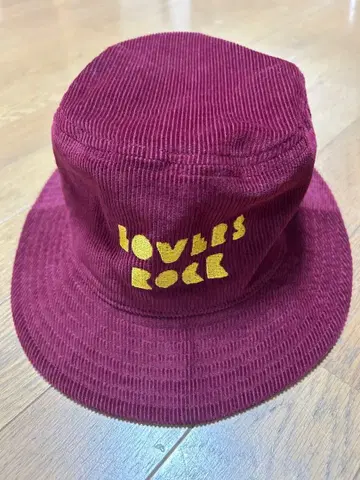 VINYL JUNKIE 햇 LOVERS ROCK