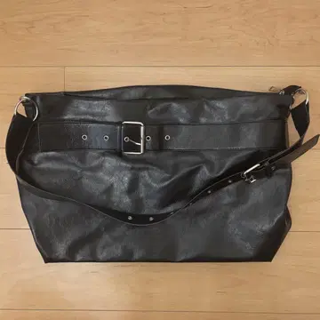대용량 블랙 숄더백 소프트 가죽 느낌