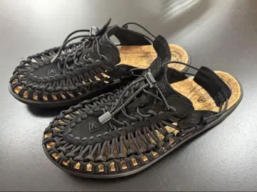 KEEN 꼬임 샌들 28cm 시착만 한 상품