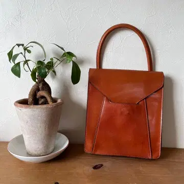 브라운 가죽 토트백 B.stuff 비스태프