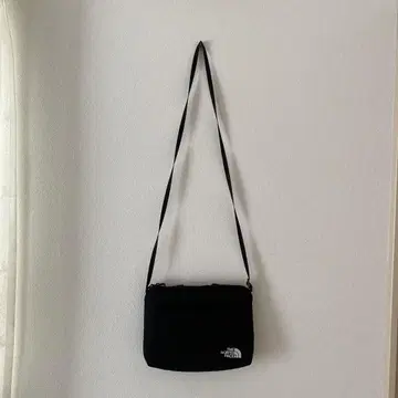 THE NORTH FACE 블랙 숄더백