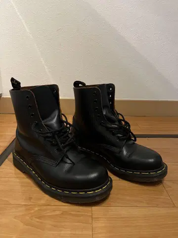 닥터마틴 DrMartens Air Wear 잉글랜드제 24cm?