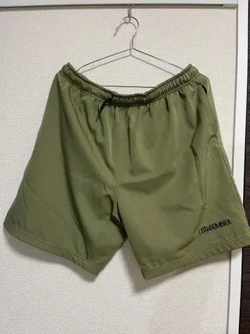 Luz e Sombra XL 올리브 숏팬츠