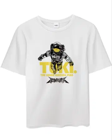 tuki. Astronaut T셔츠 캔뱃지
