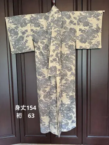 단이명주/파랑과 베이지 꽃무늬