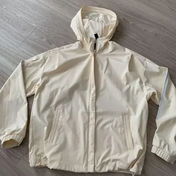 adidas 후드 부착 마운틴 후드티 크림색