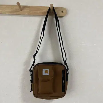 carhartt 숄더백 새상품급